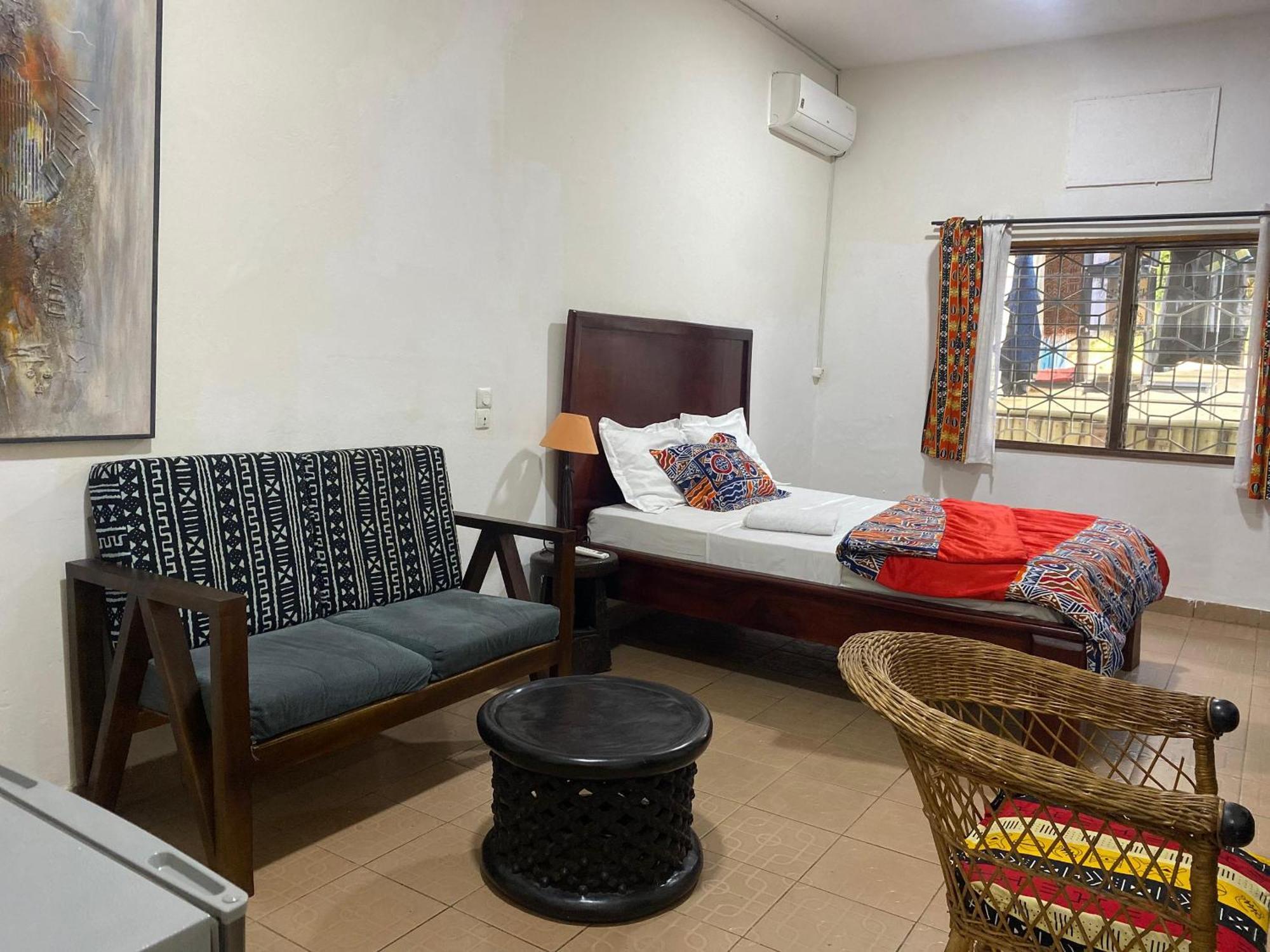 Hotel Fiiaa Yaoundé Exterior foto